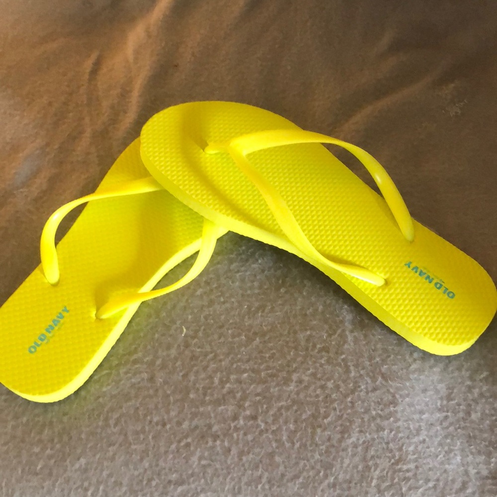 Yellow old navy flip flops